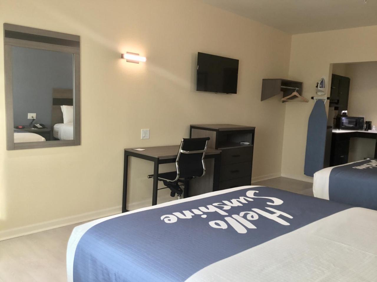 Days Inn By Wyndham פריפורט מראה חיצוני תמונה