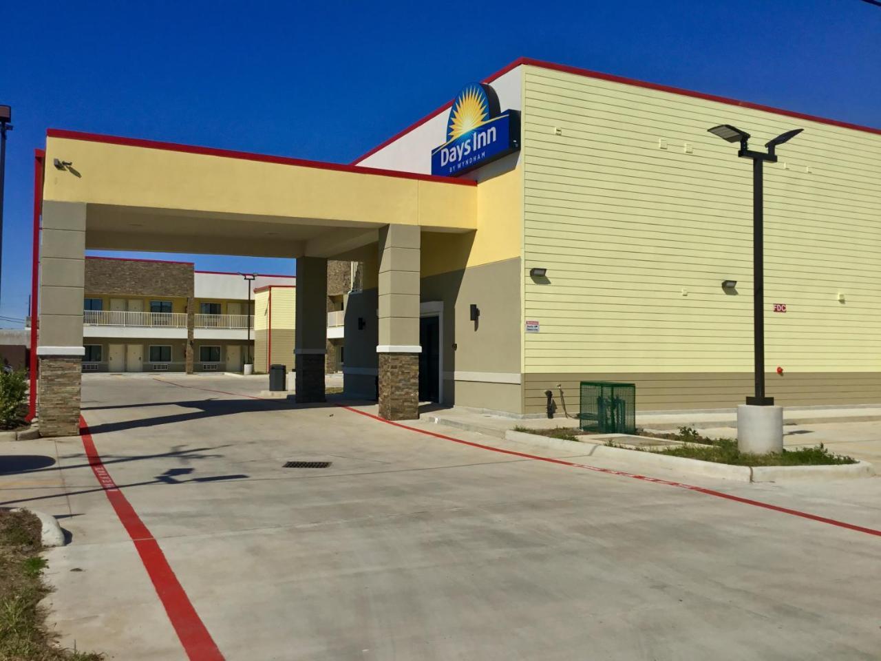 Days Inn By Wyndham פריפורט מראה חיצוני תמונה